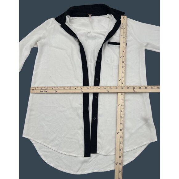 Free People Womens Oversized Blouse White & Black Button Down Size XS - Picture 3 of 5